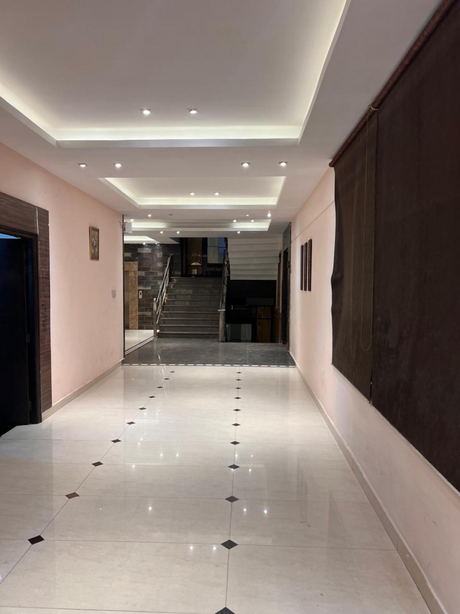Hotel Sb Castle Kanpur Zewnętrze zdjęcie