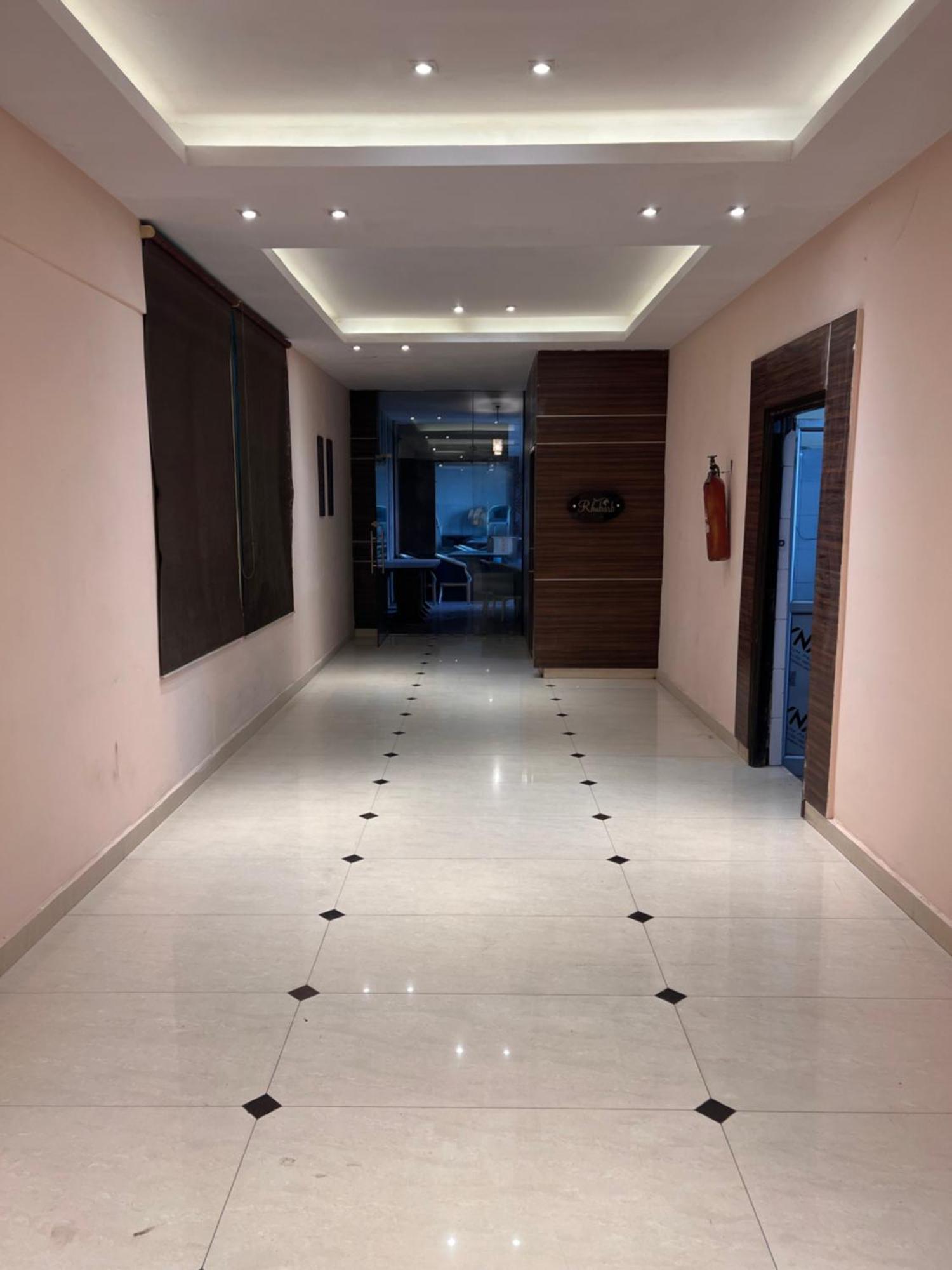 Hotel Sb Castle Kanpur Zewnętrze zdjęcie