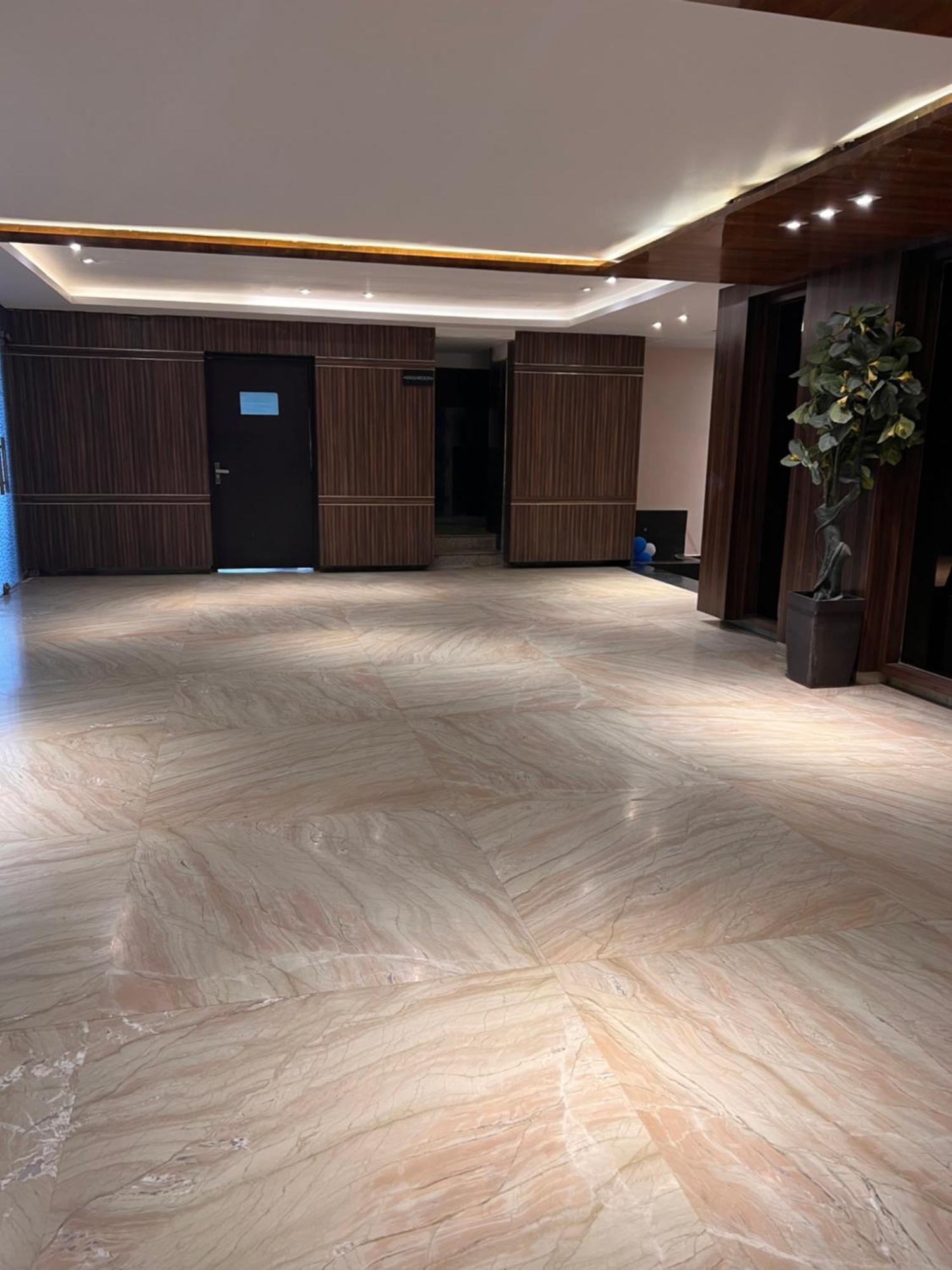 Hotel Sb Castle Kanpur Zewnętrze zdjęcie